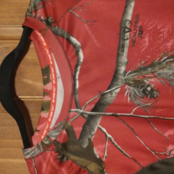 Real tree woman's size M with AP Dri-more tech pullover shirt - Picture 11 of 12